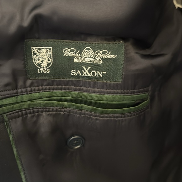 Men’s navy double breasted Brooks Brothers, Country Club jacket. Barely worn. - Picture 2 of 5